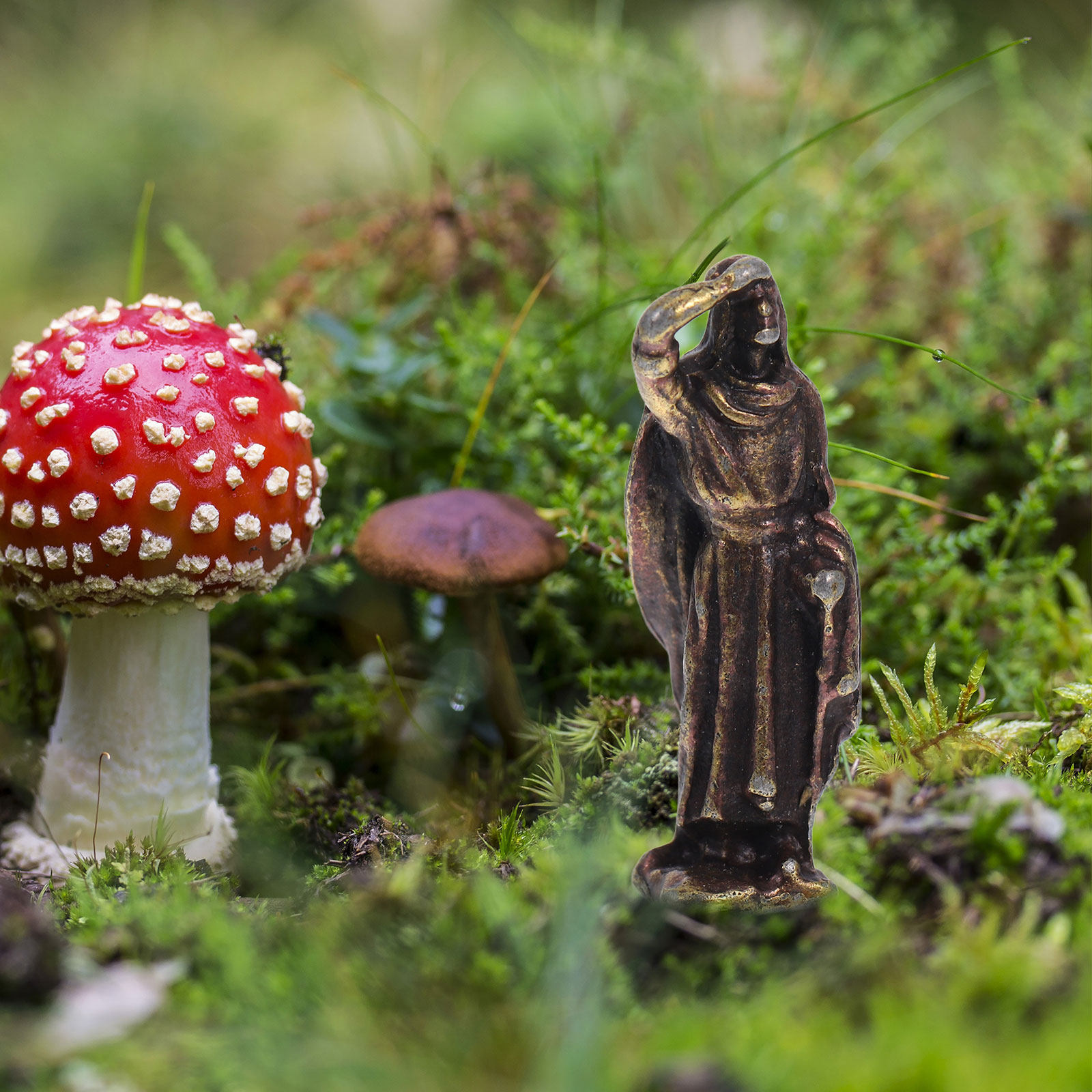 Mini Chinese Ancient Figure Me - огляд і ціна Bonsai Garden Decor